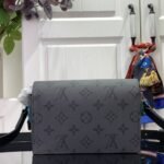 Louis Vuitton Steamer Wearable Wallet Turquoise 18Cm - Image 5