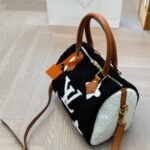 Louis Vuitton Monogram Teddy Speedy Bandouliere Black White 25Cm - Image 3