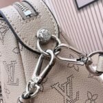 Louis Vuitton Hand It All PM Galet 29Cm - Image 6