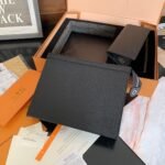 Louis Vuitton Voyage Mm Pochette Clutch Black 26Cm M30989 - Image 2