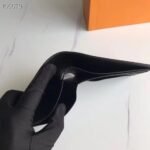 Louis Vuitton Imprinted Logo Short Wallet Black 11Cm - Image 2