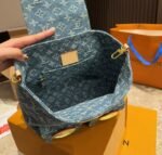 Iconic Set: Louis Vuitton Backpack Venice And Lou Wallet Monogram - Image 5