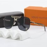 Louis Vuitton Prestige Aviator Sunglasses Black With Gold - Image 2