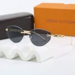 Louis Vuitton Iconique Féline Sunglasses Black - Image 2