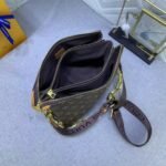 Louis Vuitton Coussin PM Brown Monogram 26cm - Image 7