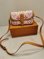 Louis Vuitton Nano Diane Bag Monogram Canvas Coral 20Cm M83621 - Image 2