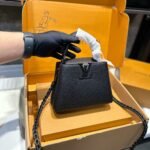 Louis Vuitton Capucines Mini Matte Black 21Cm - Image 2