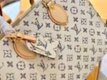 Louis Vuitton Onthego Mm Multicolor Beige 35Cm M24708 - Image 4