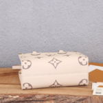 Louis Vuitton Onthego PM 25cm M45654 - Image 4