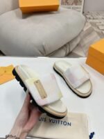 Louis Vuitton Pool Pillow Flat Comfort Mule Sandals Light Pink 1Actww - Image 6