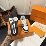 Louis Vuitton Trainer Sneakers Black And White 1A9JGB - Image 5