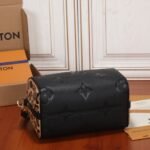 Louis Vuitton Wild at Heart Speedy Bandouliere 25cm M58524 - Image 4