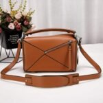 Loewe Puzzle Leather Shoulder Bag 24Cm Tan - Image 5