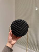 Saint Laurent Vinyle Round Camera Bag In Chevron Quilted Grain De Poudre Embossed Leather 18Cm 104361Gf071000 - Image 3