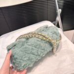 Chanel CC Flap Bag Shearling Green 25cm - Image 7