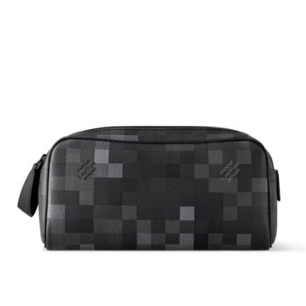 Louis Vuitton Dopp Kit Black 28Cm M15109