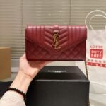 Saint Laurent Small Grain De Poudre Triquilt Monogram College Bag Red 20Cm - Image 2