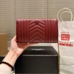 Saint Laurent Small Grain De Poudre Triquilt Monogram College Bag Red 20Cm - Image 5