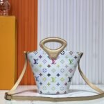 Louis Vuitton Rivage BB White 18Cm - Image 5