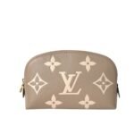 Louis Vuitton Cosmetic Pouch Pm Creme 17Cm M45951