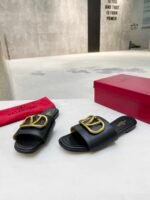 Valentino Garavani Vlogo Signature Slide Sandal Black - Image 4