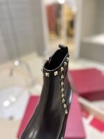 Valentino Garavani Uniqueform Calfskin Ankle Boot Black 1W2S0Cs0Mmd 0No - Image 3