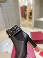 Valentino Garavani Rockstud Grainy Calfskin Ankle Boot Black 3W2S0P62Vce 0No - Image 3