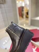 Valentino Garavani Uniqueform Calfskin Ankle Boot Black 1W2S0Cs0Mmd 0No - Image 4