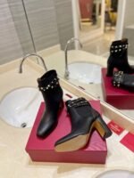 Valentino Garavani Rockstud Grainy Calfskin Ankle Boot Black 3W2S0P62Vce 0No - Image 6