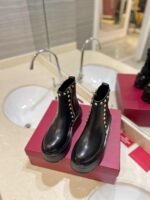 Valentino Garavani Uniqueform Calfskin Ankle Boot Black 1W2S0Cs0Mmd 0No - Image 8