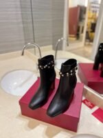 Valentino Garavani Rockstud Grainy Calfskin Ankle Boot Black 3W2S0P62Vce 0No - Image 8