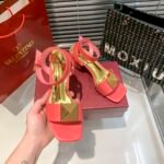 Valentino Garavani One Stud Leather Sandals Pink - Image 4