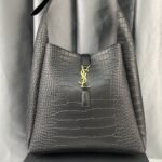 Saint Laurent Le 5 À 7 Supple Large Black Python 27cm - Image 2