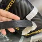 Saint Laurent Envelope Medium Black 24Cm - Image 4