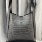 Saint Laurent Le 5 À 7 Supple Large Black Python 27cm - Image 5