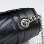 Saint Laurent Envelope Small Mirror Effect Black 21Cm - Image 6