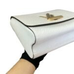 Louis Vuitton Bolsa Twist MM 23cm M59405 - Image 7