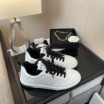 Chanel Runner Trainer Sneakers White And Black G35934 - Image 4