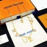 Louis Vuitton Lv Floragram Necklace Gold M03016 - Image 3