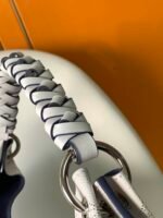 Louis Vuitton Carmel 40Cm White M57572 - Image 4