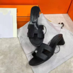 Hermes Oasis Sandals Black Leather - Image 2
